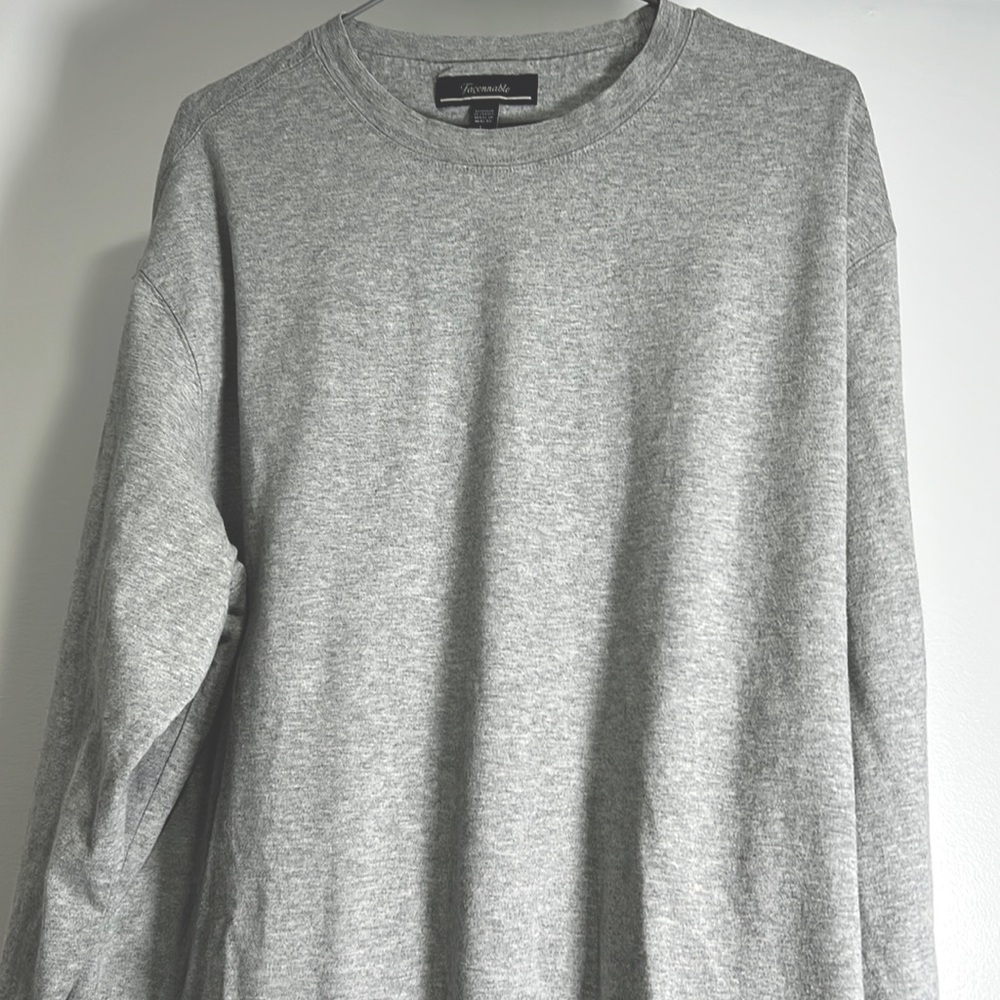 Long sleeve t-shirt